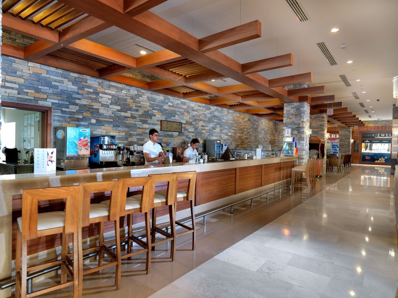 Crystal Deluxe Resort