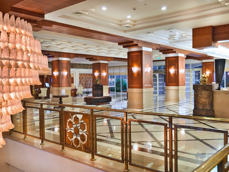 Crystal Deluxe Resort